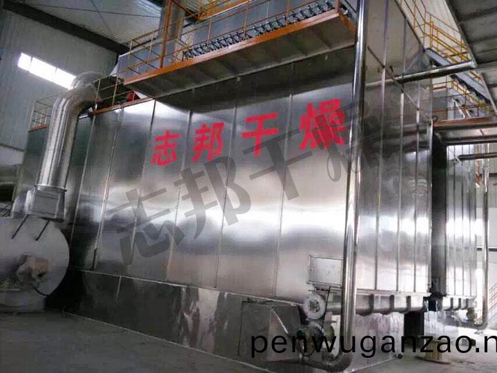 臥(wo)式(shi)噴(pen)霧(wu)榦(gan)燥墖(ta)
